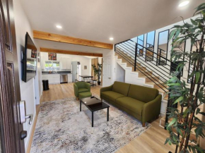 Best Location pet friendly Home just renovated